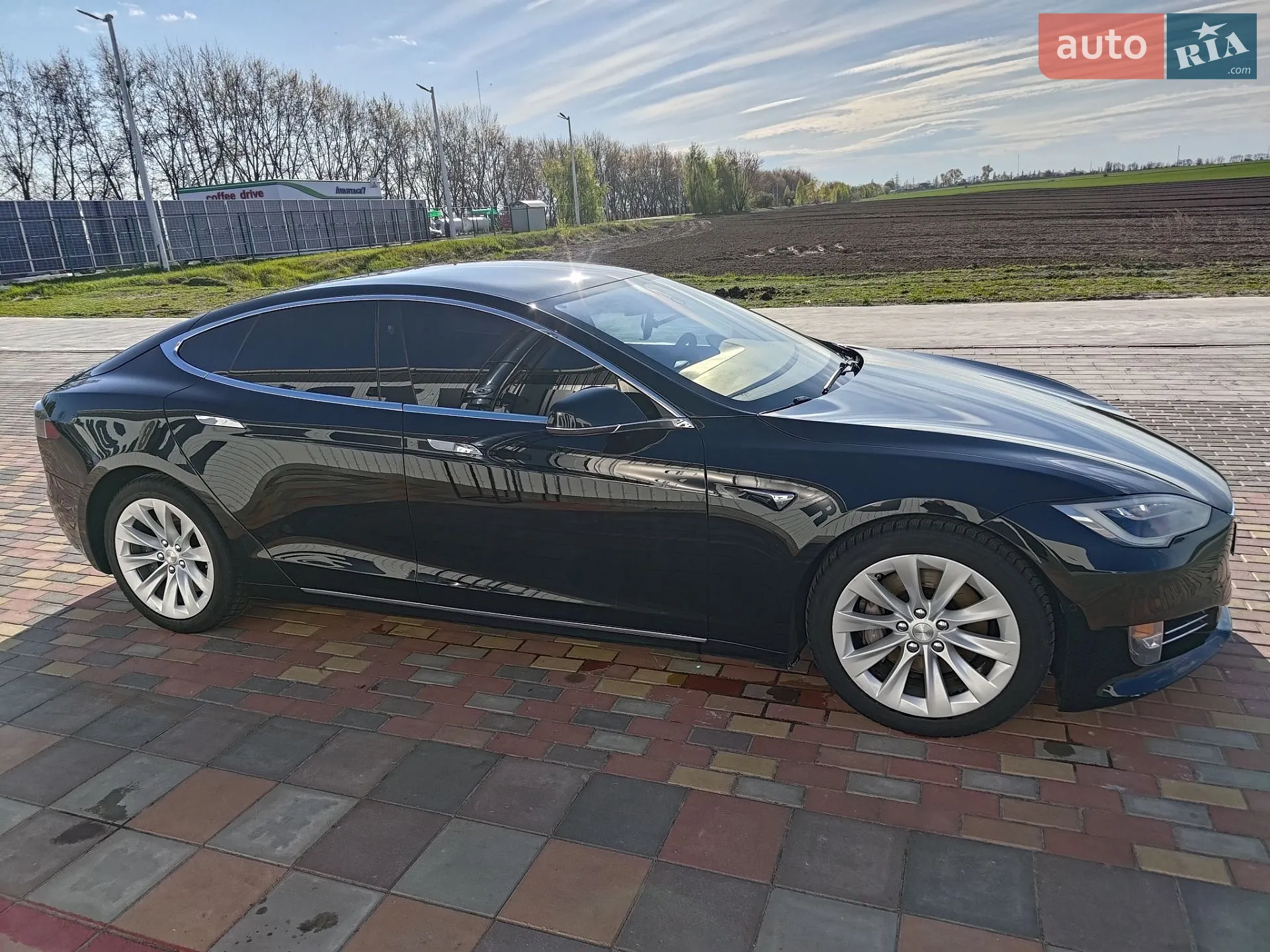 2017 Tesla Model S - мініатюра 12