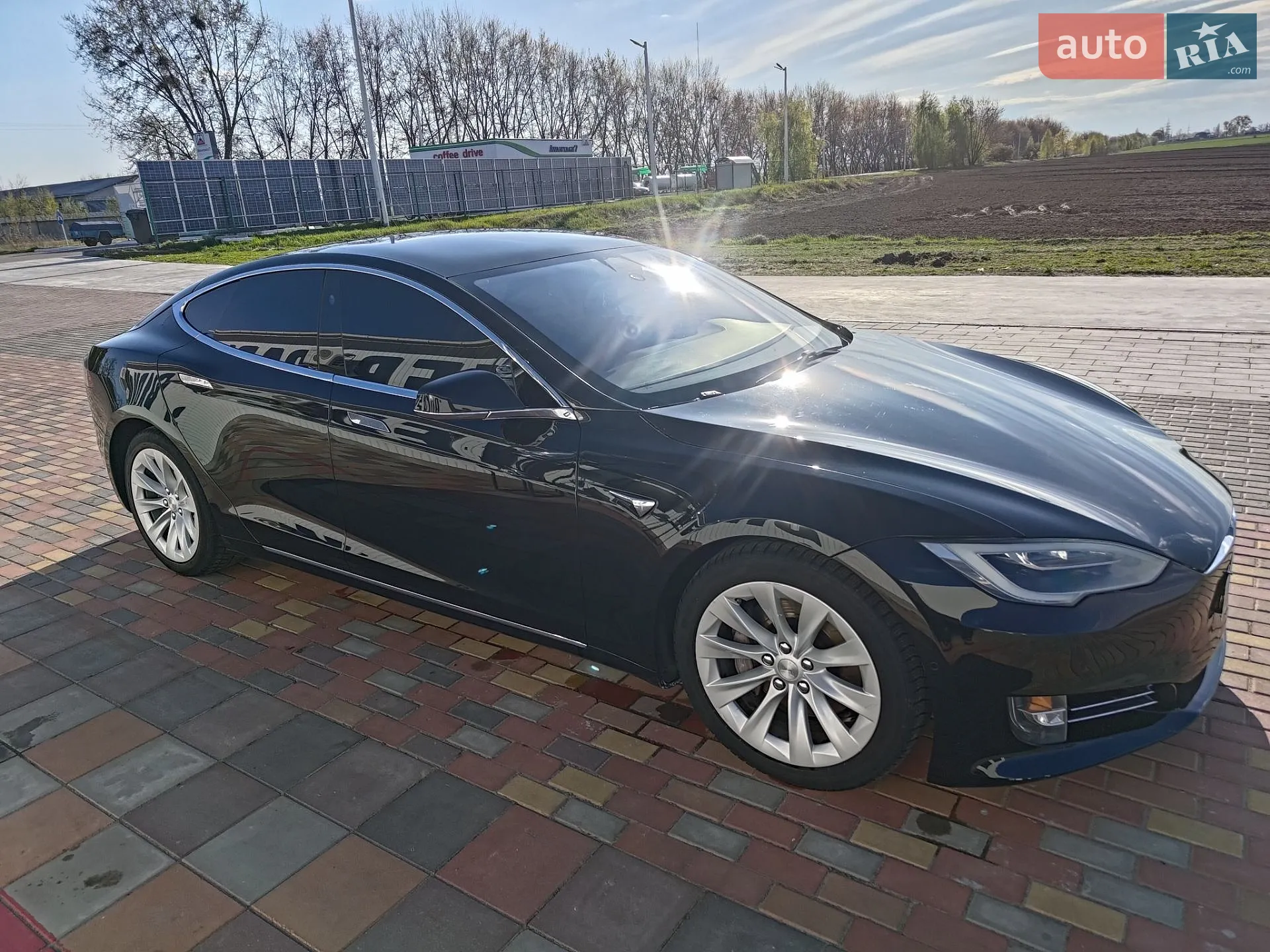 2017 Tesla Model S - мініатюра 13