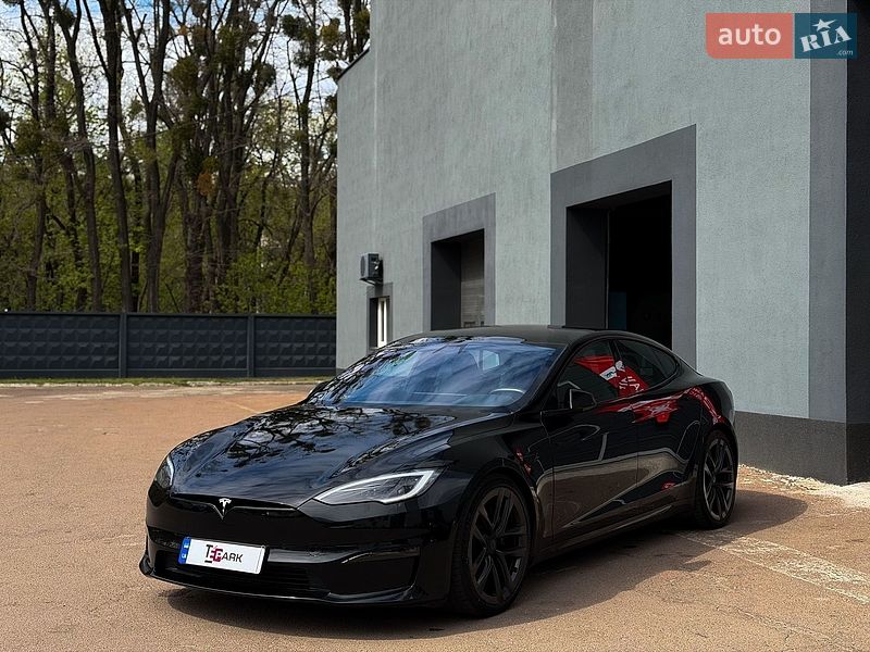 Лифтбек Tesla Model S 2022 в Киеве