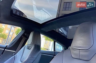 Ліфтбек Tesla Model S 2015 в Києві