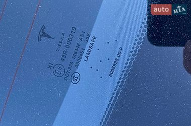 Ліфтбек Tesla Model S 2015 в Києві
