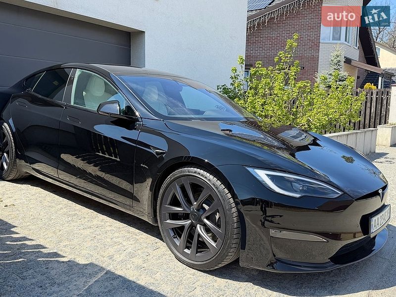 Лифтбек Tesla Model S 2022 в Броварах