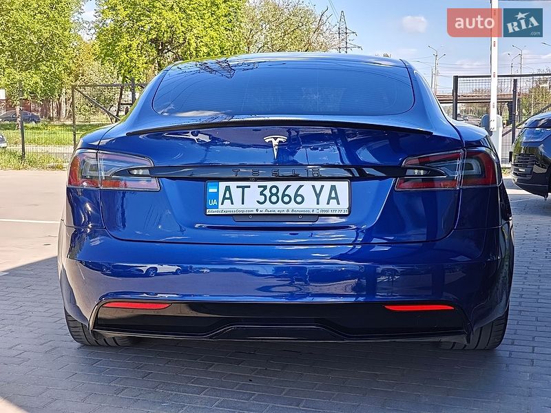 Лифтбек Tesla Model S 2021 в Львове
