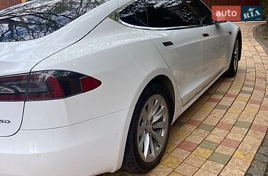 Ліфтбек Tesla Model S 2016 в Миколаєві