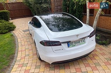 Ліфтбек Tesla Model S 2016 в Миколаєві