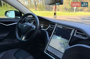 Лифтбек Tesla Model S 2014 в Валках