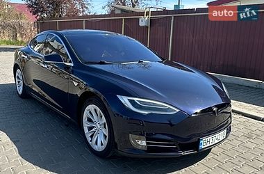 Ліфтбек Tesla Model S 2013 в Одесі