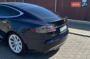 Лифтбек Tesla Model S 2013 в Одессе