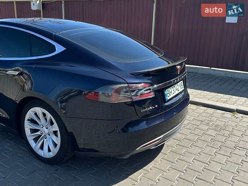 Лифтбек Tesla Model S 2013 в Одессе