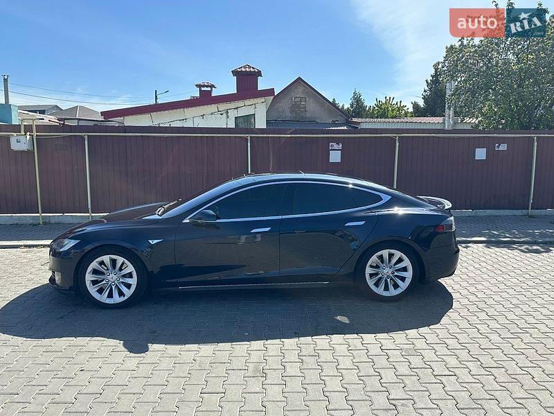 Лифтбек Tesla Model S 2013 в Одессе