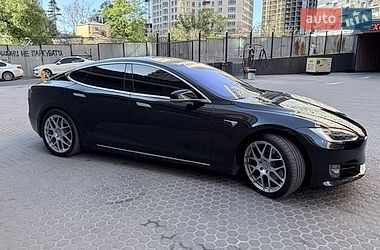 Лифтбек Tesla Model S 2017 в Одессе