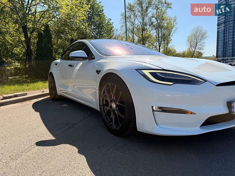 Лифтбек Tesla Model S 2021 в Киеве фото 4 Лифтбек Tesla Model S 2021 в Киеве