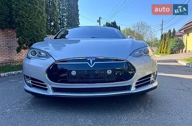 Лифтбек Tesla Model S 2013 в Киеве