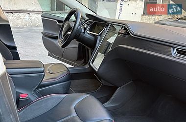 Лифтбек Tesla Model S 2014 в Киеве