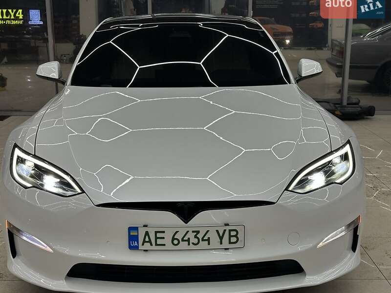 Лифтбек Tesla Model S 2022 в Днепре