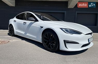 Лифтбек Tesla Model S 2021 в Киеве