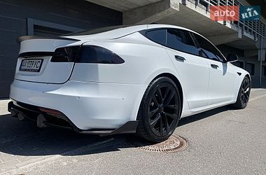 Лифтбек Tesla Model S 2021 в Киеве