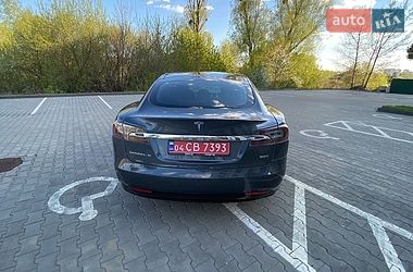 Лифтбек Tesla Model S 2017 в Киеве