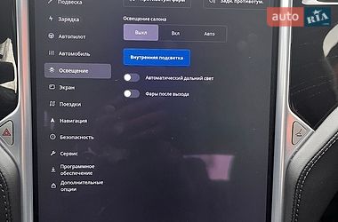 Лифтбек Tesla Model S 2017 в Киеве