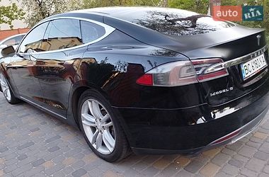 Лифтбек Tesla Model S 2013 в Львове