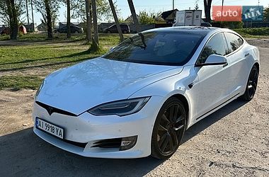 Ліфтбек Tesla Model S 2018 в Василькові