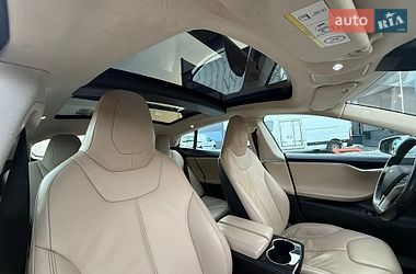 Лифтбек Tesla Model S 2014 в Ровно