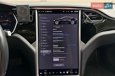 Лифтбек Tesla Model S 2018 в Клевани