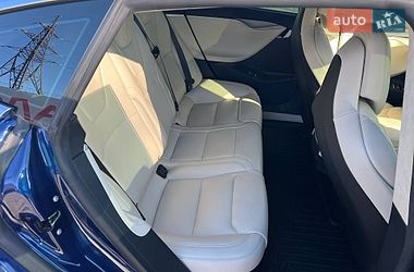 Лифтбек Tesla Model S 2017 в Кременчуге