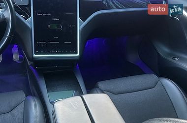 Ліфтбек Tesla Model S 2017 в Пирятині