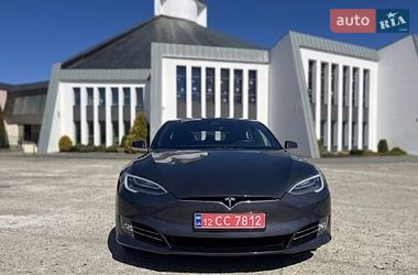 Ліфтбек Tesla Model S 2018 в Львові