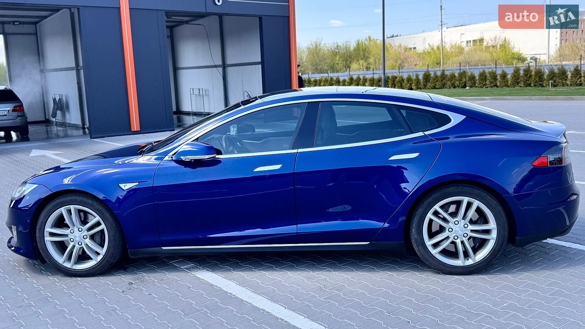 2015 Tesla Model S - мініатюра 4