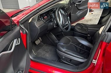 Ліфтбек Tesla Model S 2014 в Черкасах