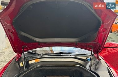 Ліфтбек Tesla Model S 2014 в Черкасах