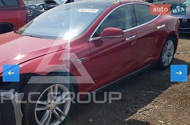Ліфтбек Tesla Model S 2014 в Черкасах