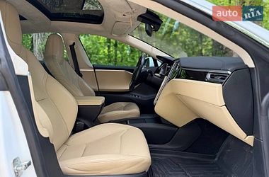 Лифтбек Tesla Model S 2015 в Киеве