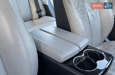 Лифтбек Tesla Model S 2013 в Львове