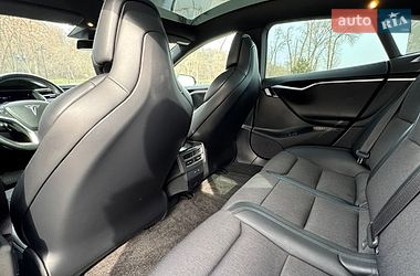 Лифтбек Tesla Model S 2017 в Киеве