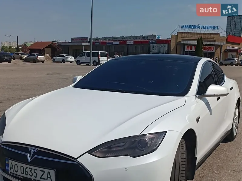 Tesla Model S