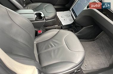 Ліфтбек Tesla Model S 2014 в Києві