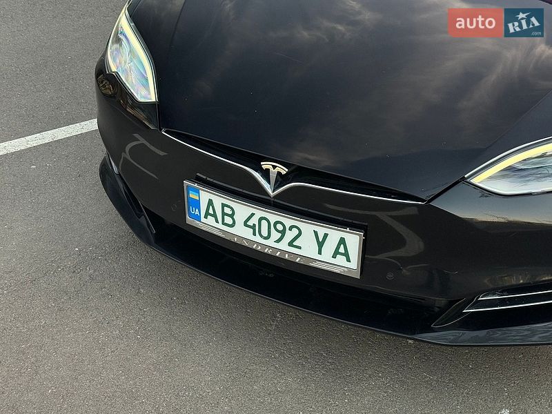 Ліфтбек Tesla Model S 2018 в Києві