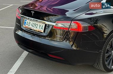 Лифтбек Tesla Model S 2018 в Киеве