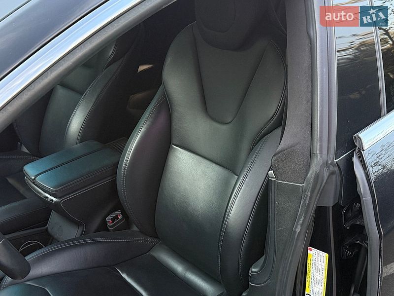 Ліфтбек Tesla Model S 2018 в Києві