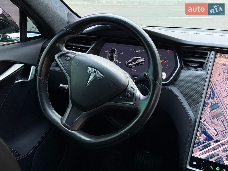Лифтбек Tesla Model S 2018 в Киеве