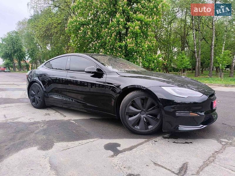 Лифтбек Tesla Model S 2021 в Львове