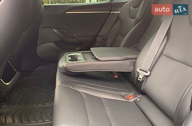 Лифтбек Tesla Model S 2021 в Львове