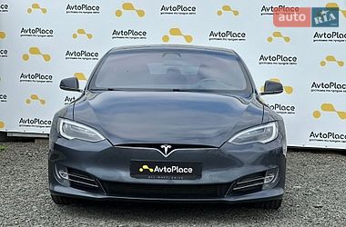 Ліфтбек Tesla Model S 2017 в Луцьку