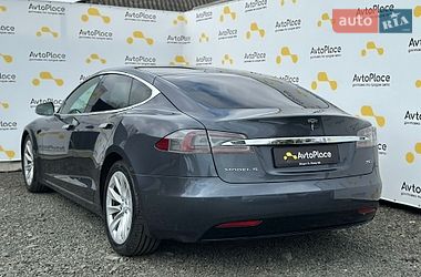 Ліфтбек Tesla Model S 2017 в Луцьку