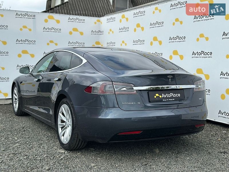 Ліфтбек Tesla Model S 2017 в Луцьку