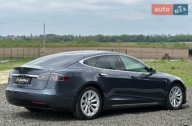 Ліфтбек Tesla Model S 2017 в Луцьку