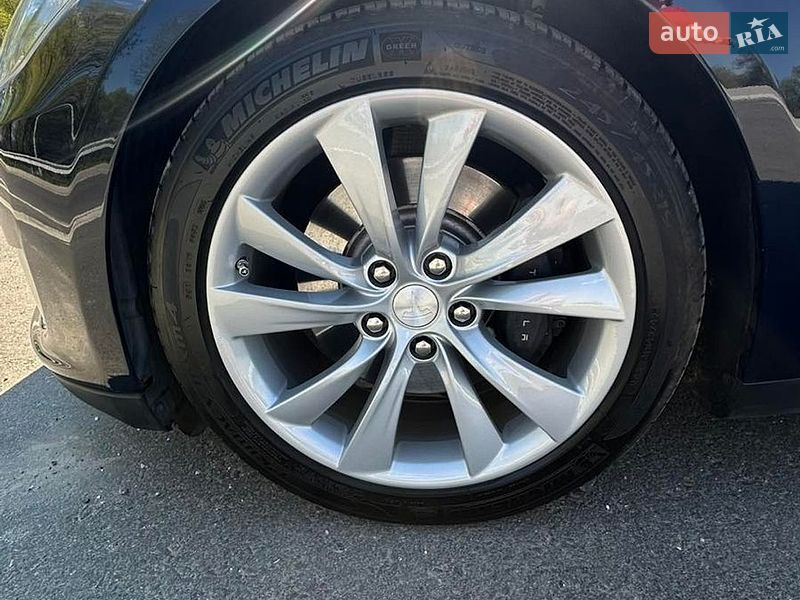 Лифтбек Tesla Model S 2013 в Броварах фото 25 Лифтбек Tesla Model S 2013 в Броварах